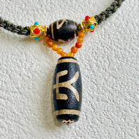 Aristocrat Dzi-bead Necklace