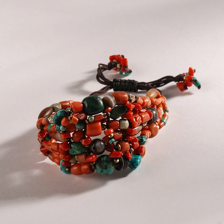 What’s the Difference Between Tibetan Bracelets and Regular Buddhist Prayer Beads?