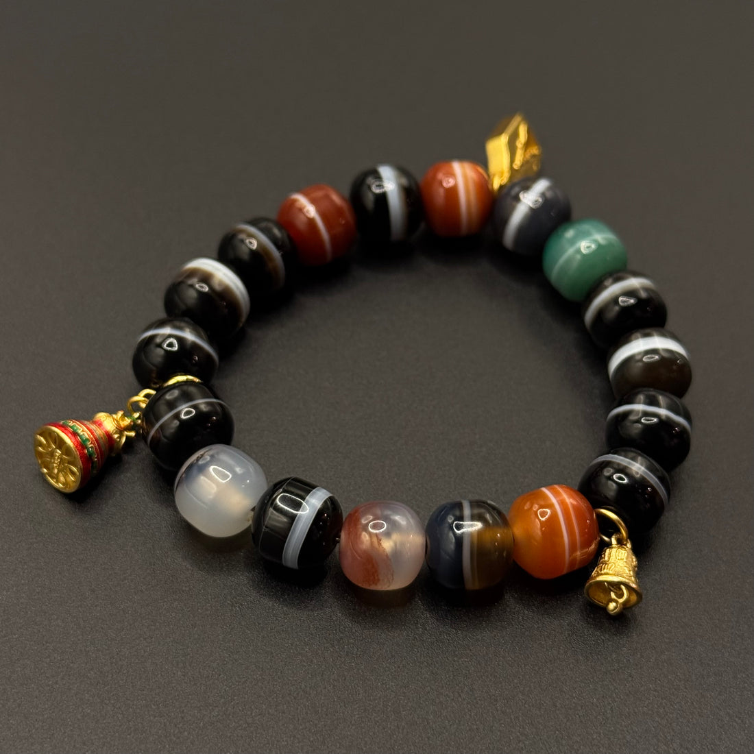 Natural Dzi Bead Agate Bracelet （天然一线药师天珠 +纯银镀金六字箴言铃铛、黄财神、菩提塔）
