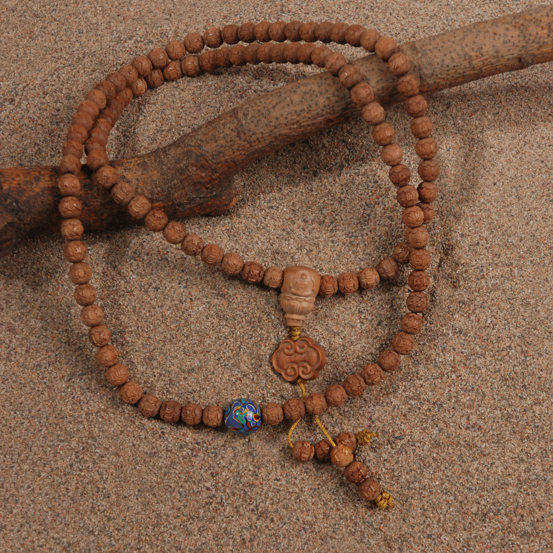 Old Sandalwood 108 Beads Bracelet（老山檀供奉料六字箴言）