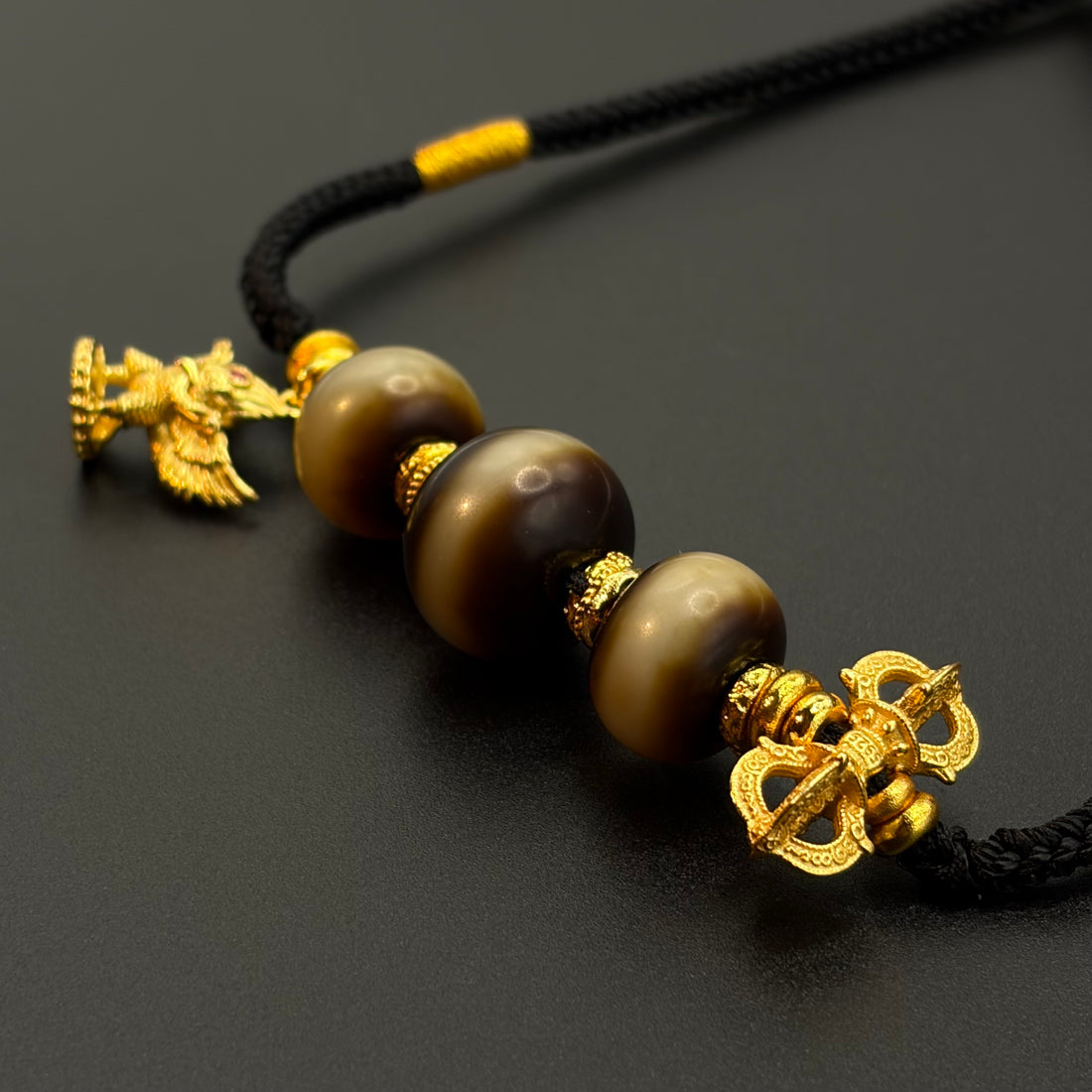 Triple One-Line Medicine Dzi Bead Necklace（三星连珠一线药师项链）
