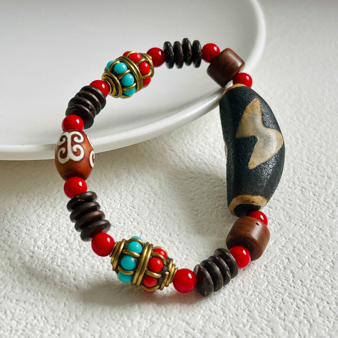 Lightning Five Eyes Dzi Bead Bracelet