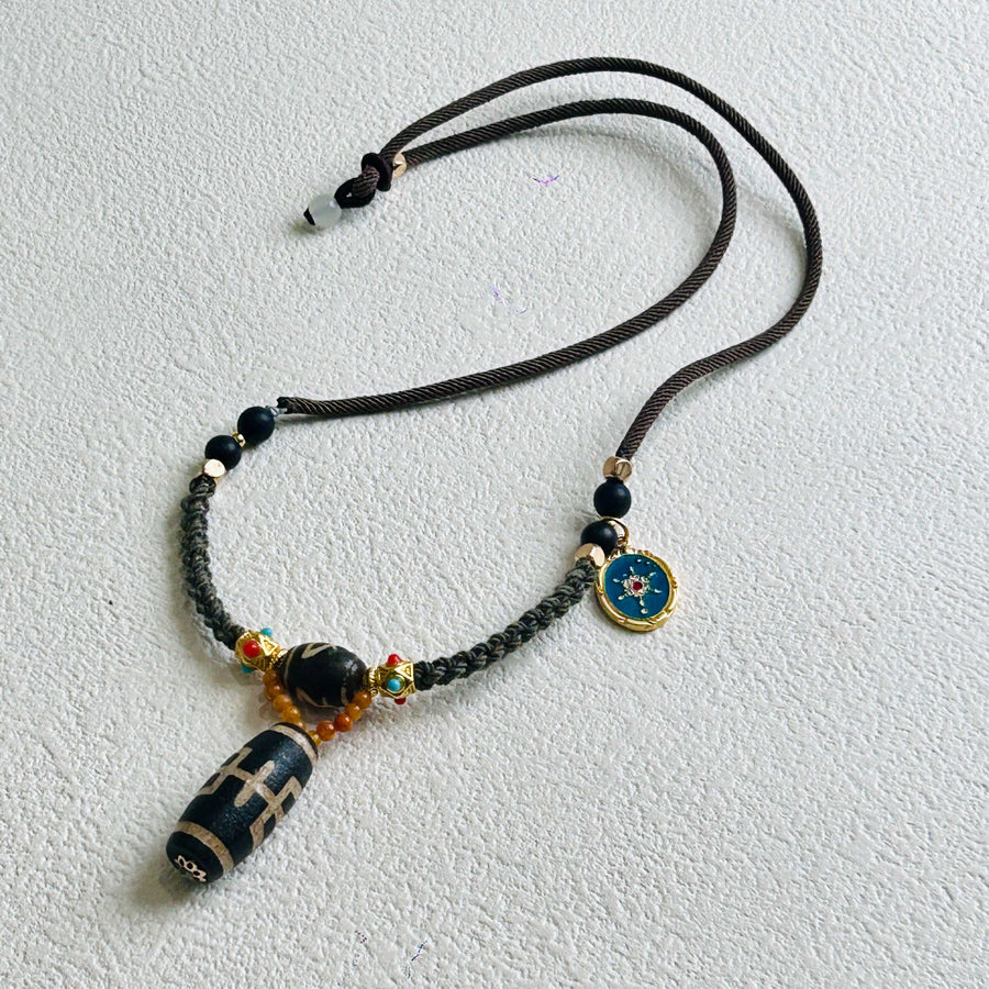 Aristocrat Dzi-bead Necklace