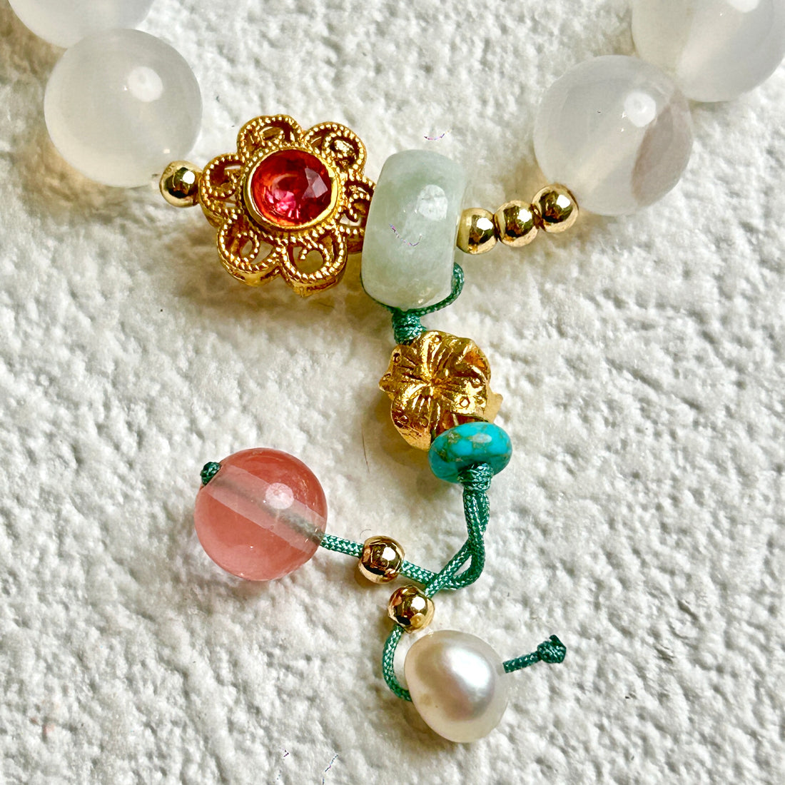 White Agate Bracelet (moonstone)