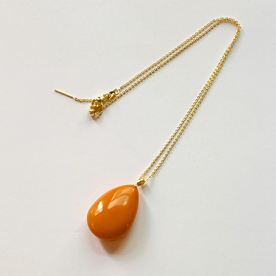18K Gold Old Amber Necklace