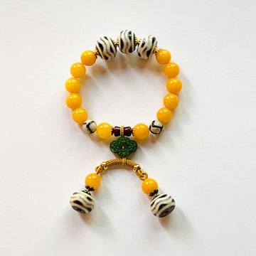 Three Huya Dzi bead Amber Bracelet