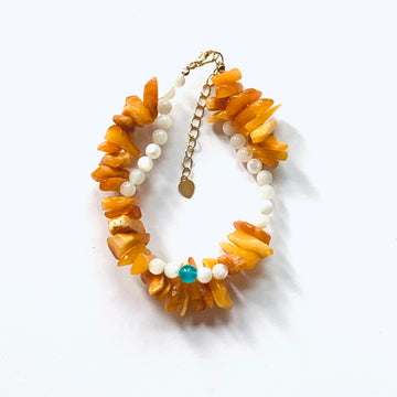 Old Amber & White Shell Bracelet