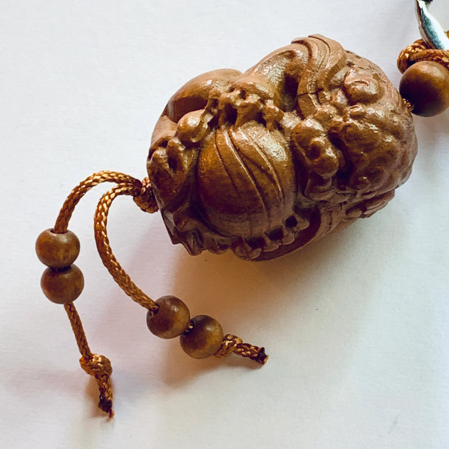 Pixiu Peachwood Keychain（貔貅）