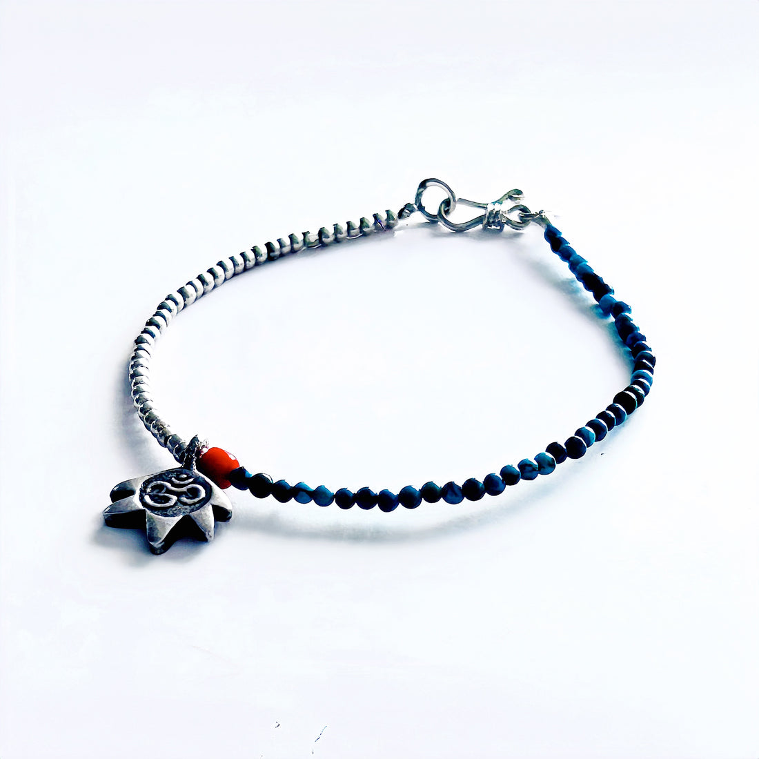 Turquoise Silver Bead Single Circle Bracelet