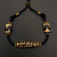 Nine-Eye & Tiger Tooth Dzi Bead Necklace（折线九眼&双虎牙天珠项链）