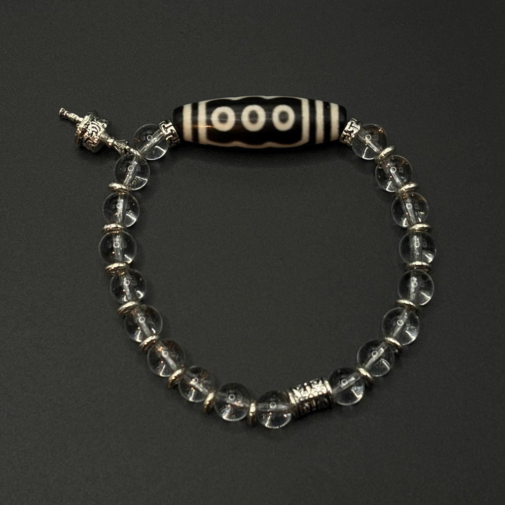 Five-Eye Dzi Bead & Himalayan Clear Quartz Bracelet
 （五眼天珠喜马拉雅白水晶手串）