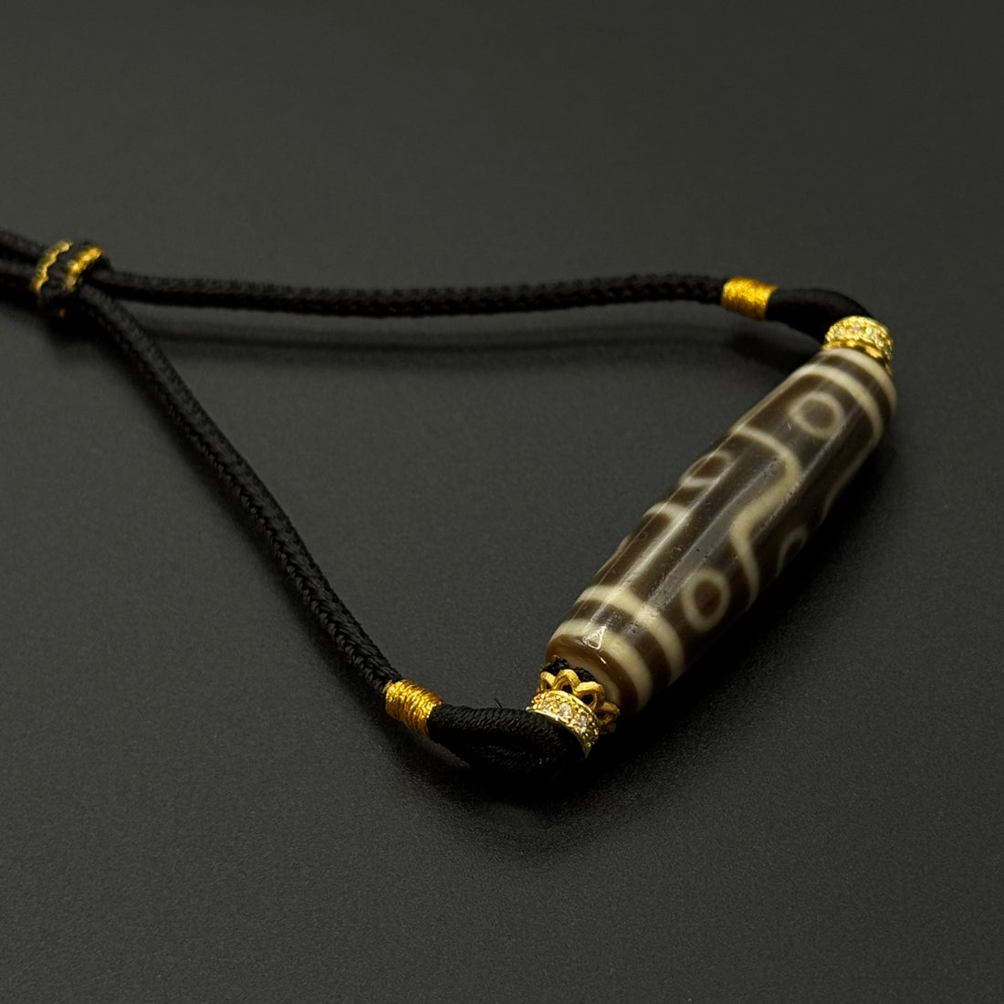 Nine-eye Dzi Bead Necklace （折线九眼天珠）
