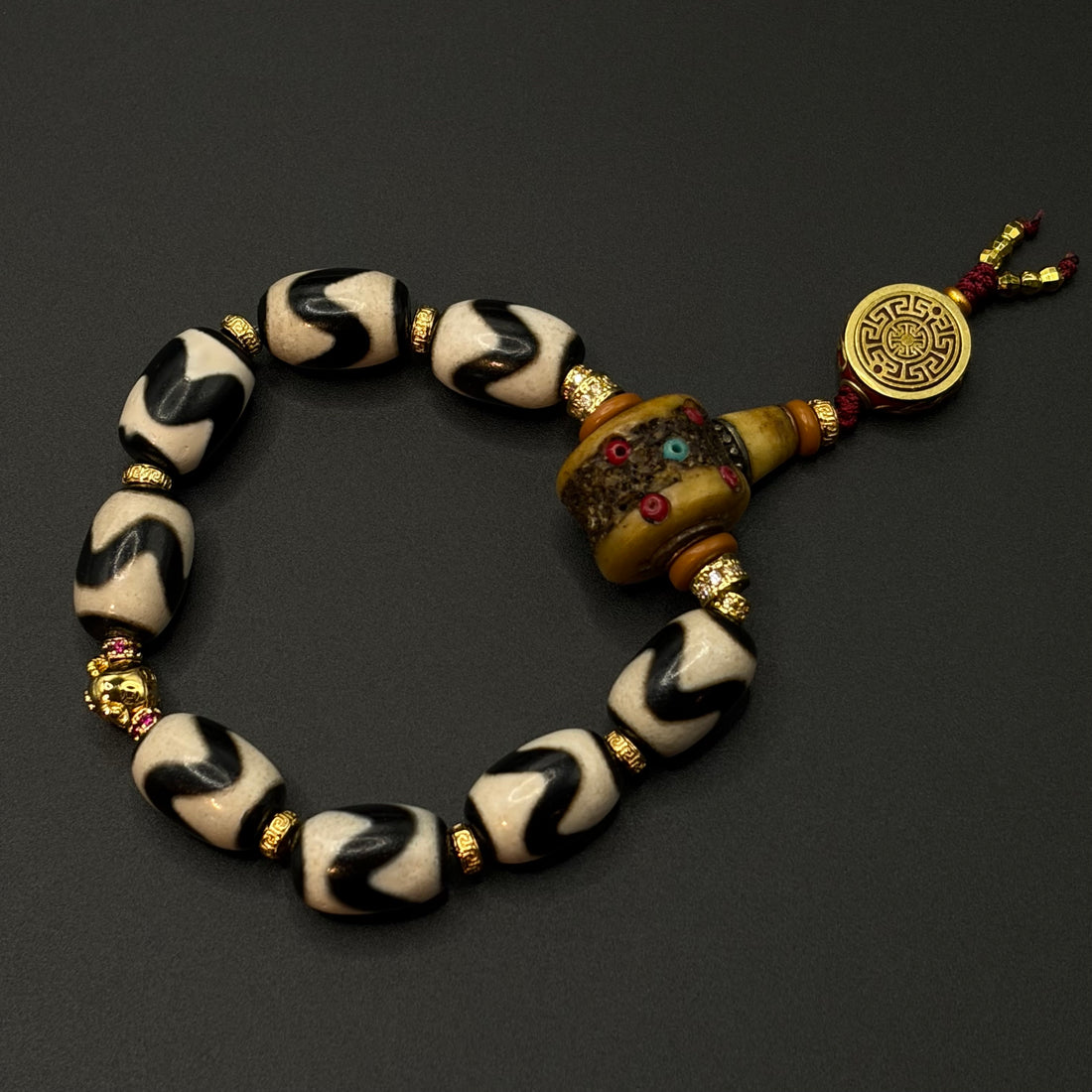 Tiger Tooth Dzi Bead Bracelet（虎牙天珠牦牛骨手串）