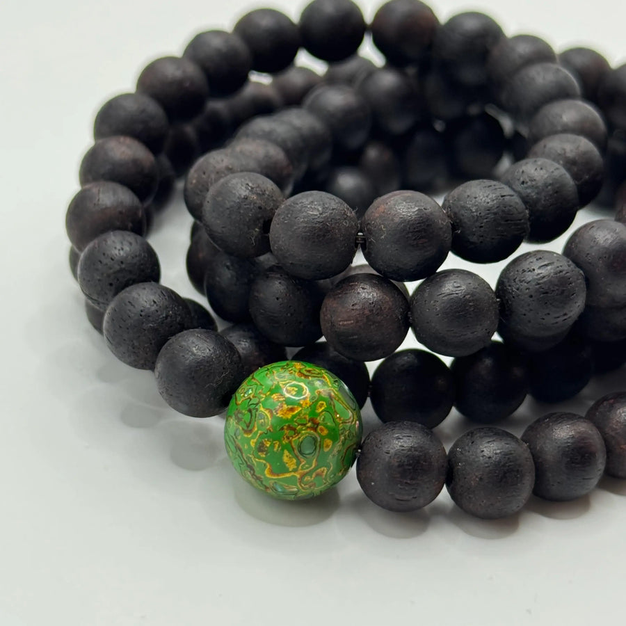 108 Rosewood prayer beads & Akasagarbha Bodhisattva& Lacquer Bead （降真香108颗& 虚空藏菩萨&大漆珠）