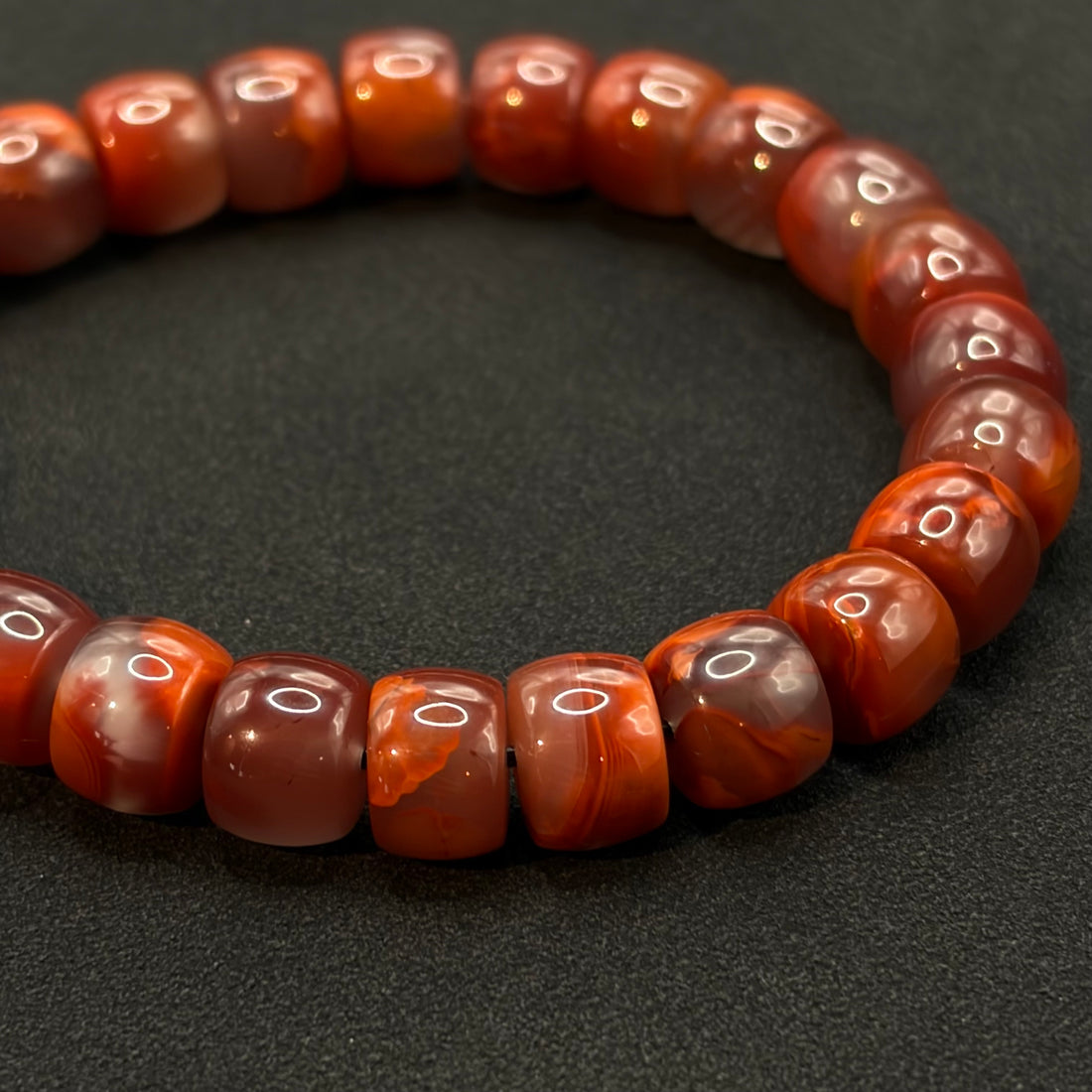 Southred Agate Bracelet （牛血火焰红南红手串）