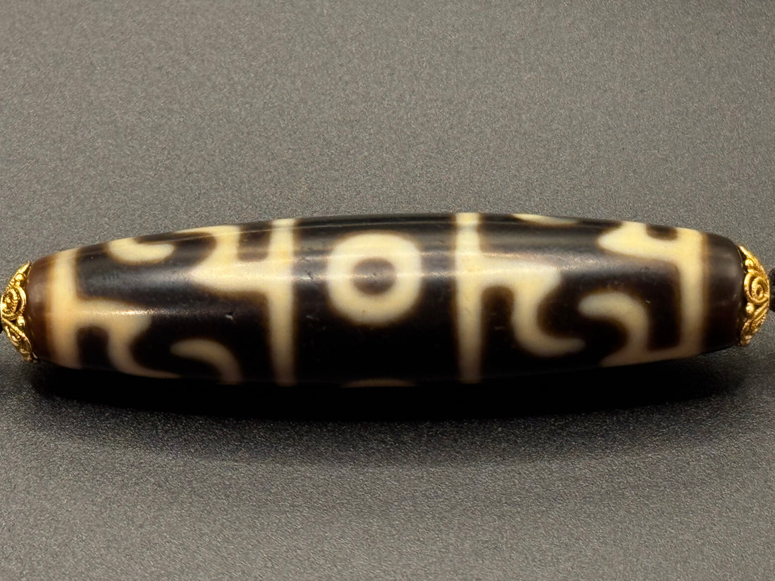 Buddha Heart Dzi Bead, Nine-Eyed Dzi & Three-Eyed Guru Rinpoche Dzi Necklace （佛心达洛＆九眼＆莲师三眼天珠项链）