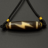 Lightning Five-Eye Dzi Bead（闪电五眼天珠）