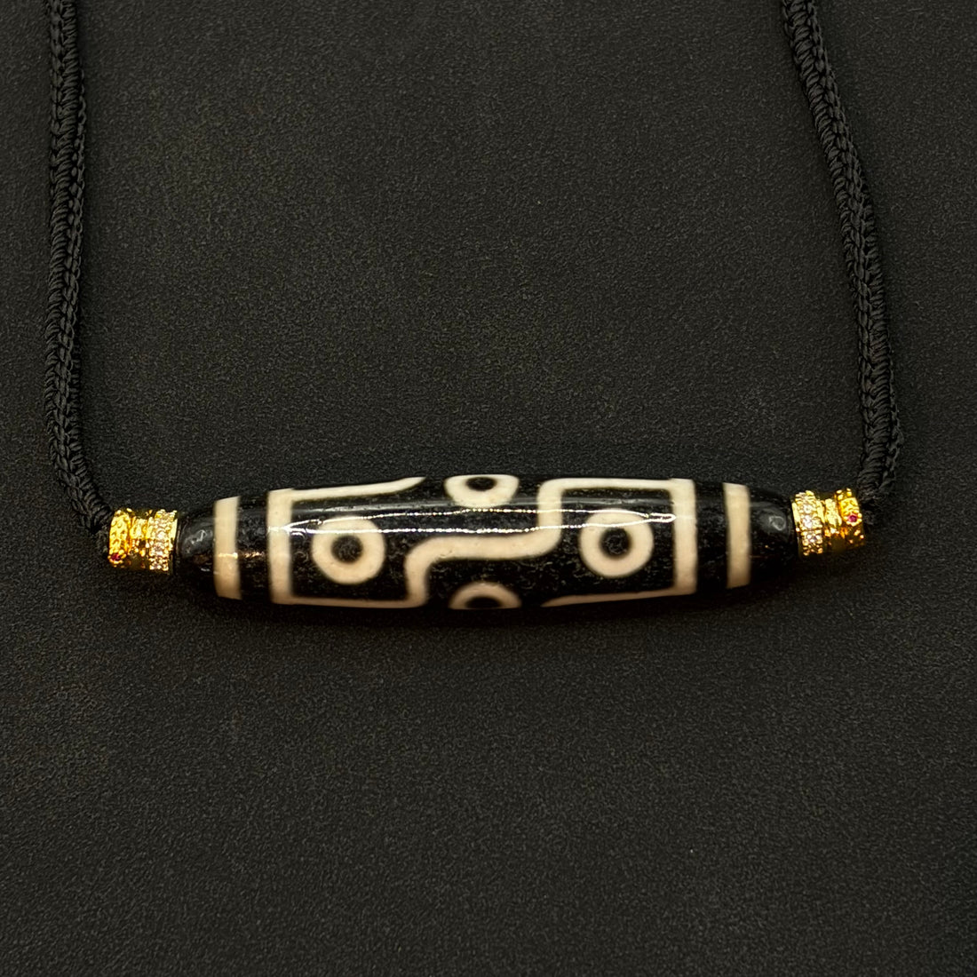 Nine-eye Dzi Bead Necklace （折线九眼天珠）
