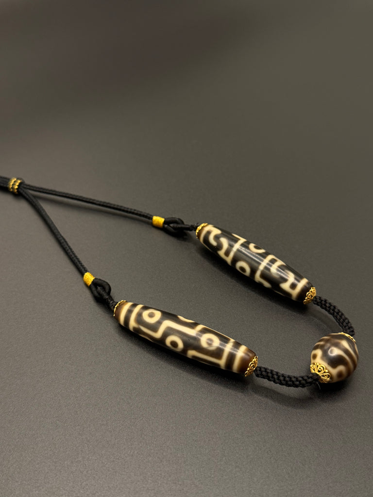 Buddha Heart Dzi Bead, Nine-Eyed Dzi & Three-Eyed Guru Rinpoche Dzi Necklace （佛心达洛＆九眼＆莲师三眼天珠项链）