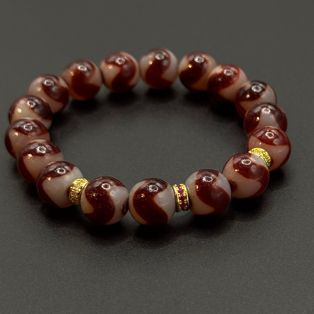 Tiger Tooth Dzi Bead Bracelet (红肉虎牙天珠）