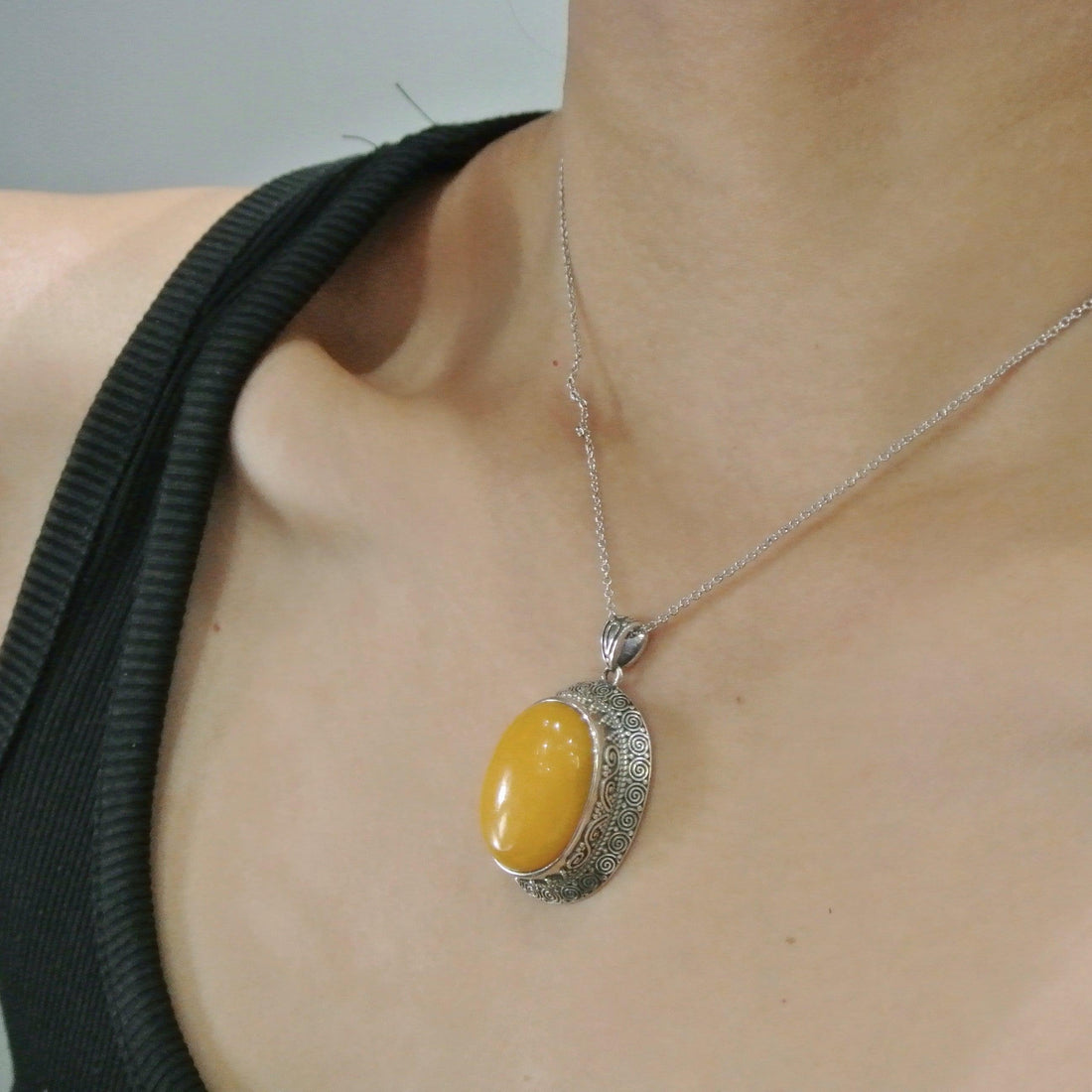 Old Amber Retro Silver Pendant - BTSAN PO