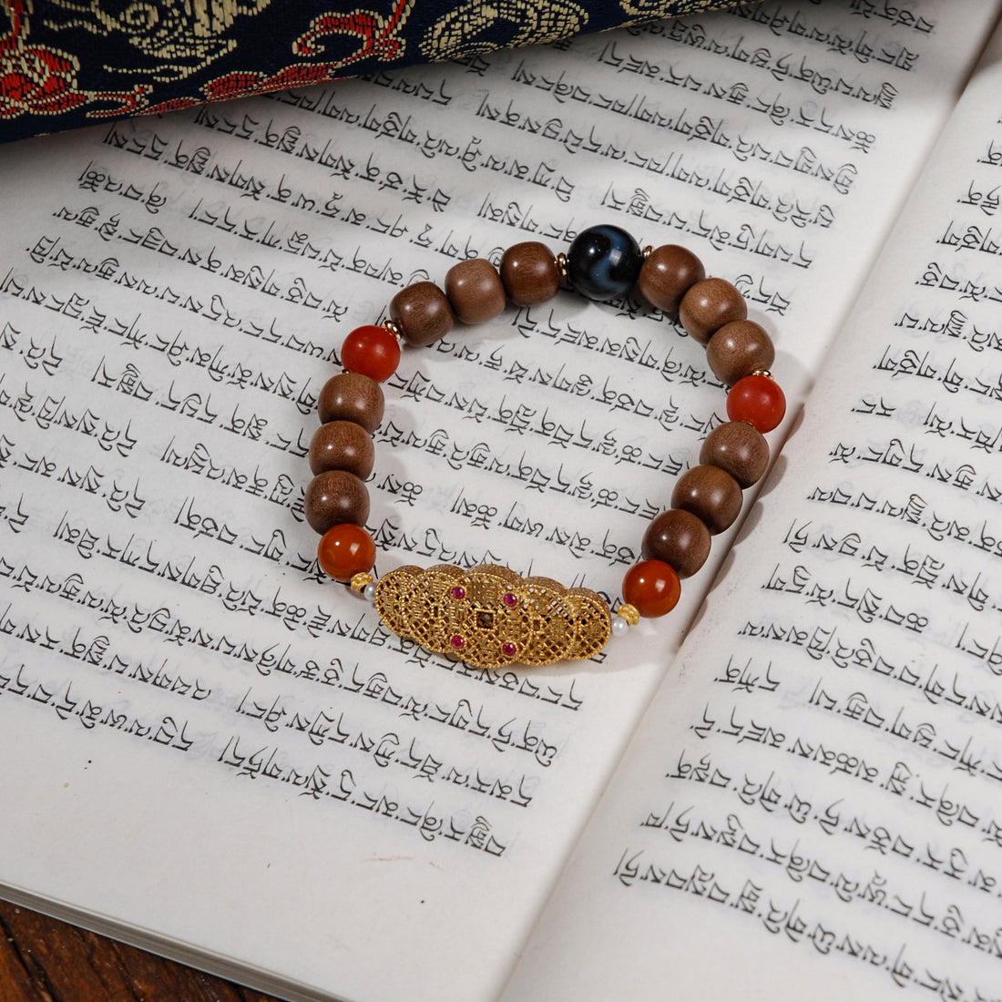 White Sandalwood Five Emperors Money Bracelet