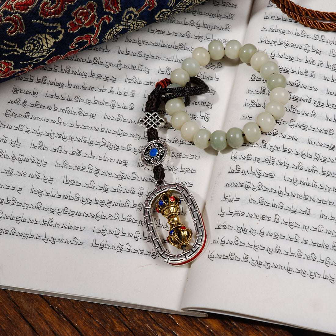 Tibetan silver Vajra（金刚杵）