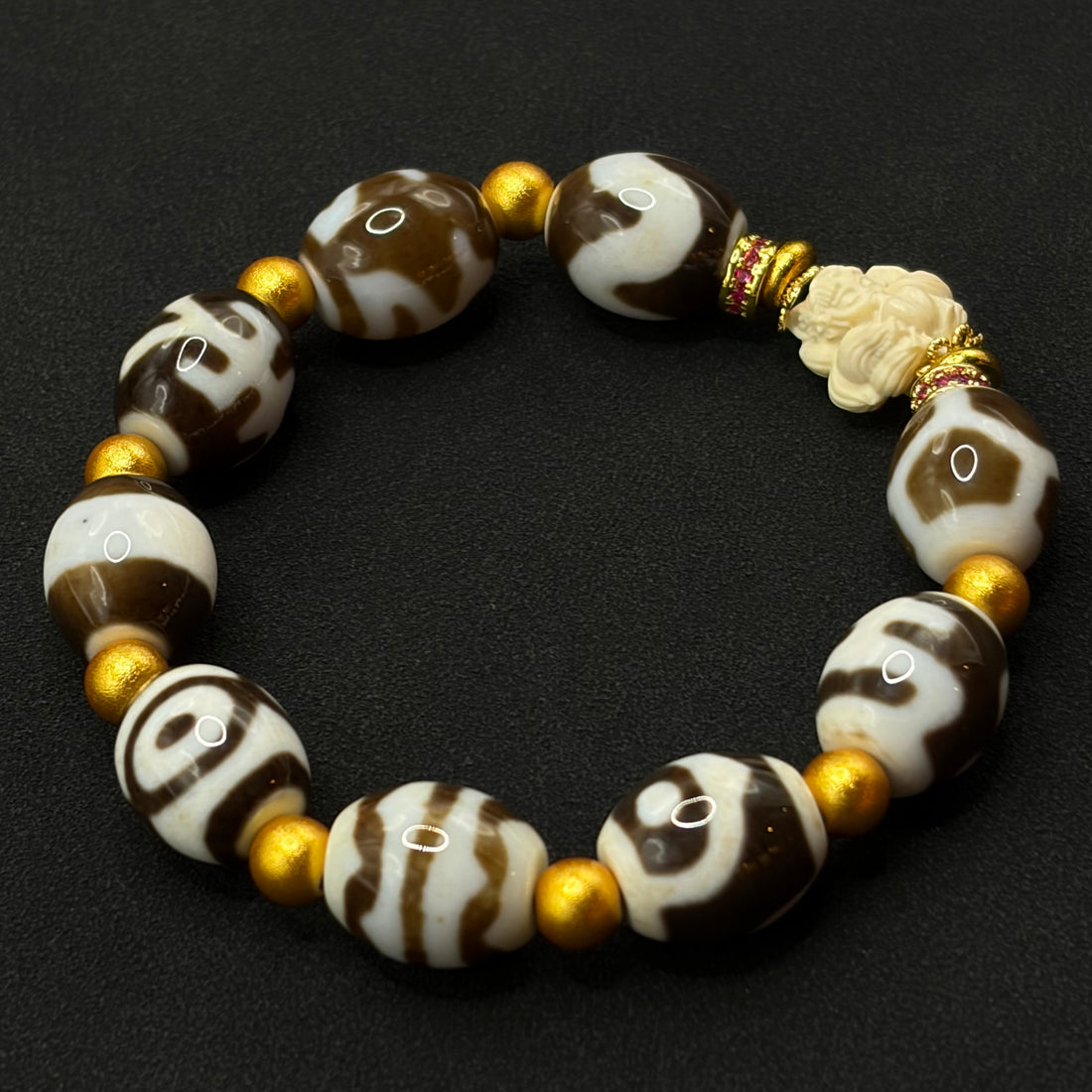 Nine-Tailed Fox Porcelainized Multi-Treasure Dzi Bead Bracelet（猛犸九尾狐瓷白多宝天珠）
