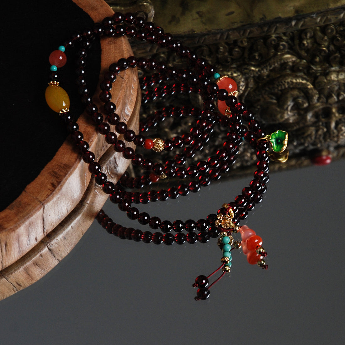 Three-circle garnet gourd pendant bracelet