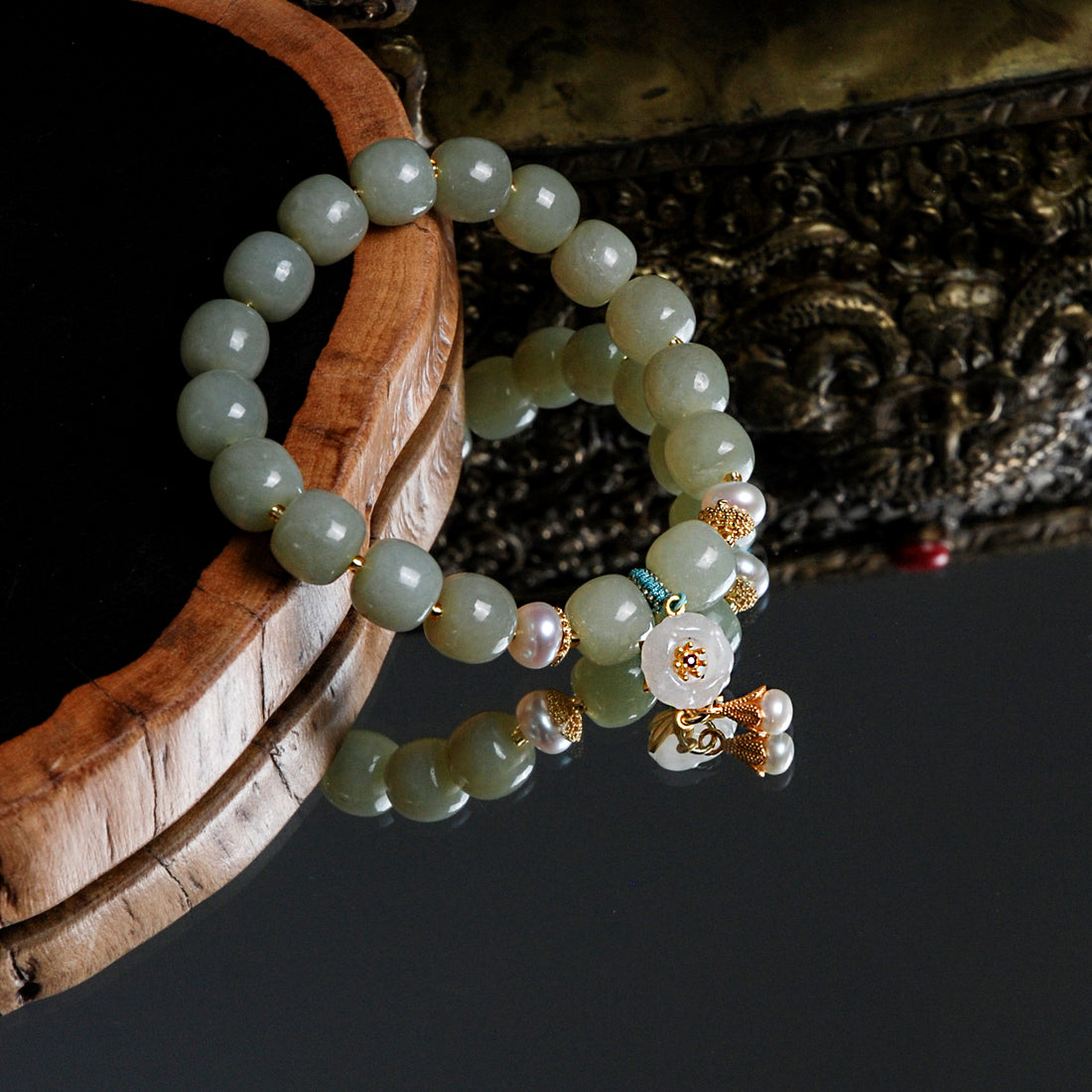Large particle old bead rice bead hanging small flower pendant bracelet