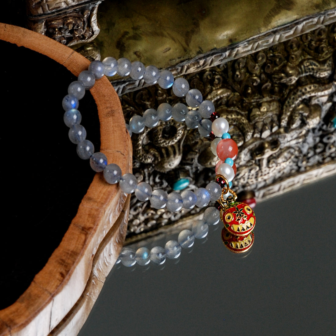 Gray  Moonstone pearl spliced gold-swallowing beast pendant bracelet