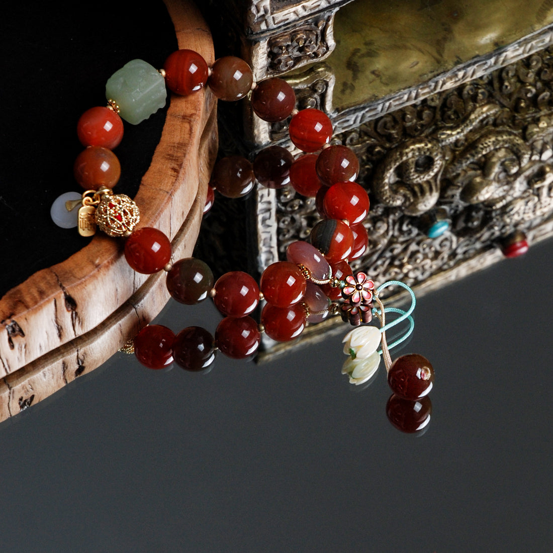 Yanyuan lifting bracelet