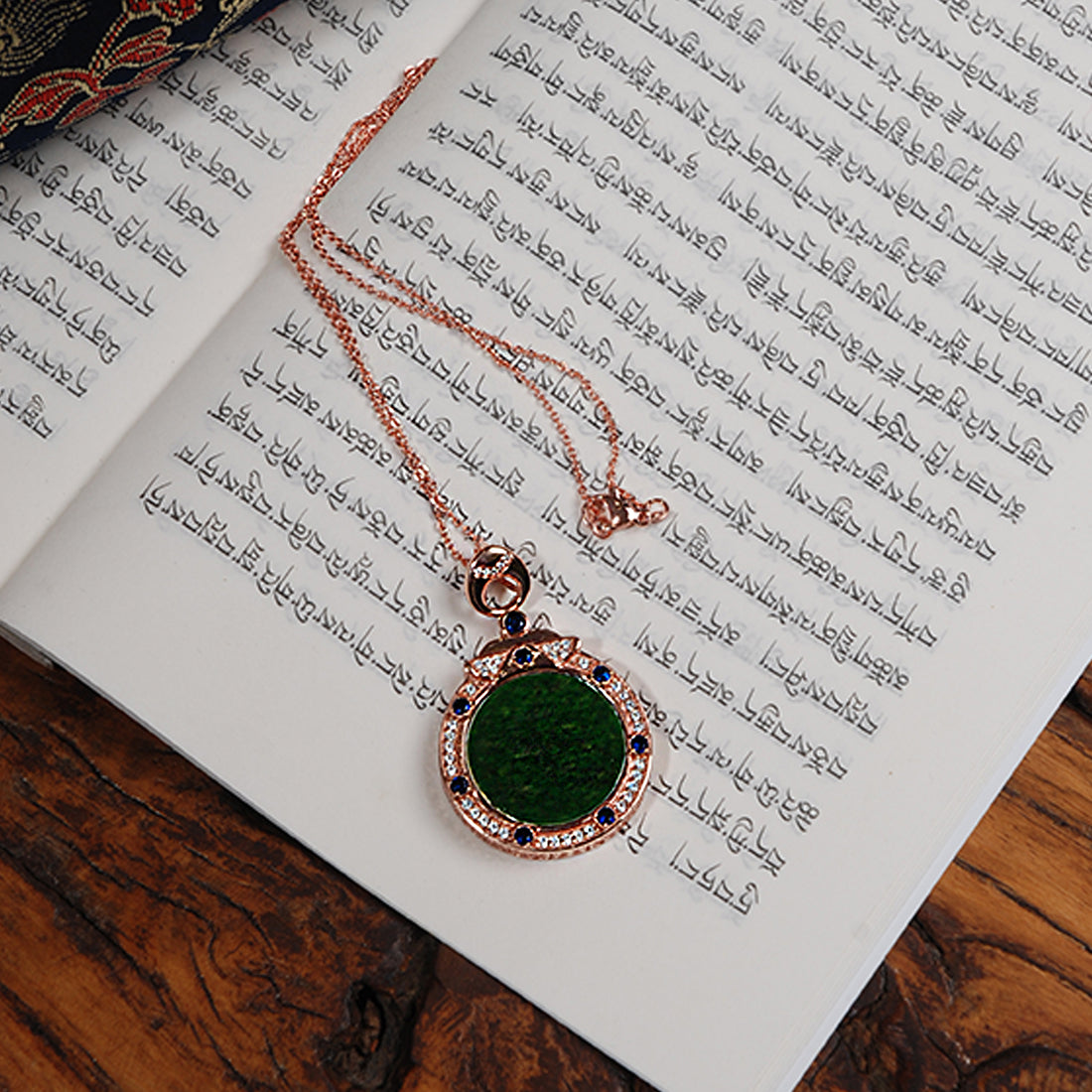 Jadeite Round Pendant