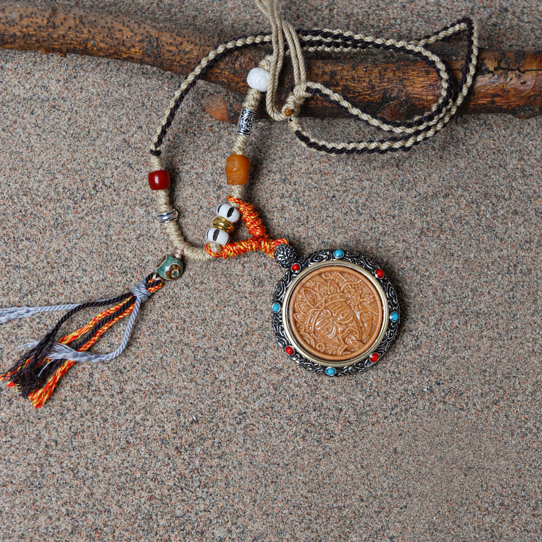 Buddha Round Pendant (Zakiram)