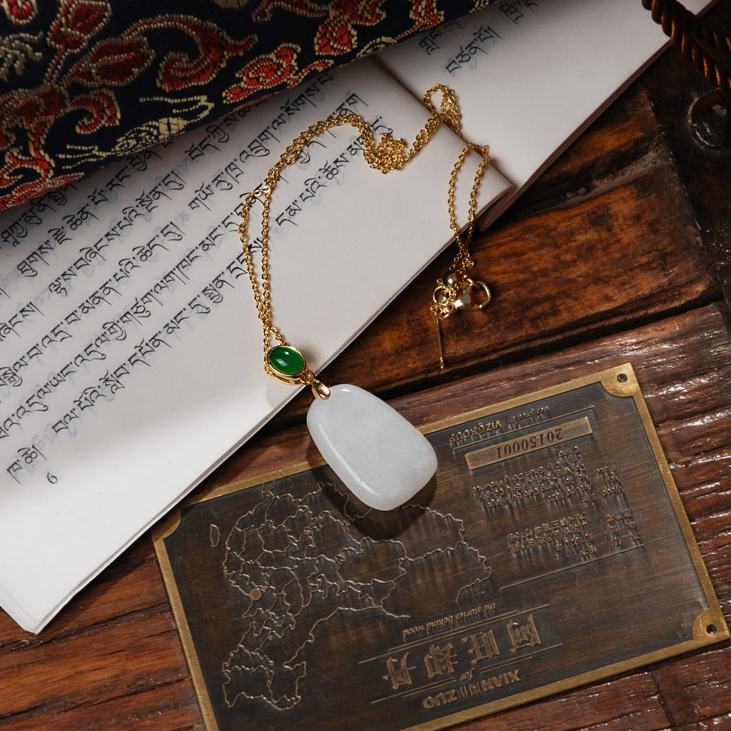 Hetian jade necklace