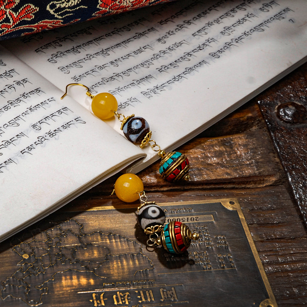 Three-eyed Dzi Bead Earing